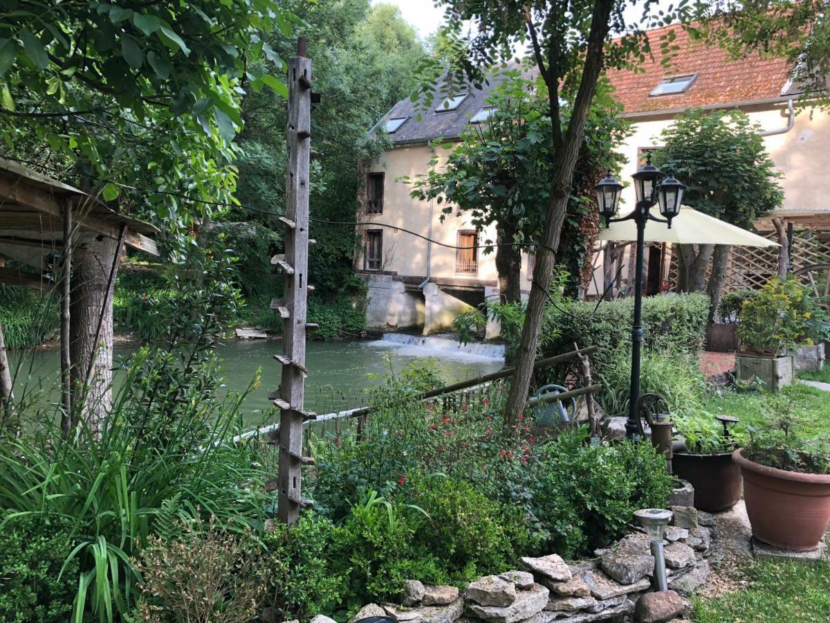 La Residence Du Moulin Sainte-Maure Екстериор снимка